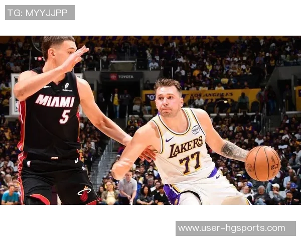 东契奇与里夫斯联手创造罚球新纪录湖人比赛表现令人失望